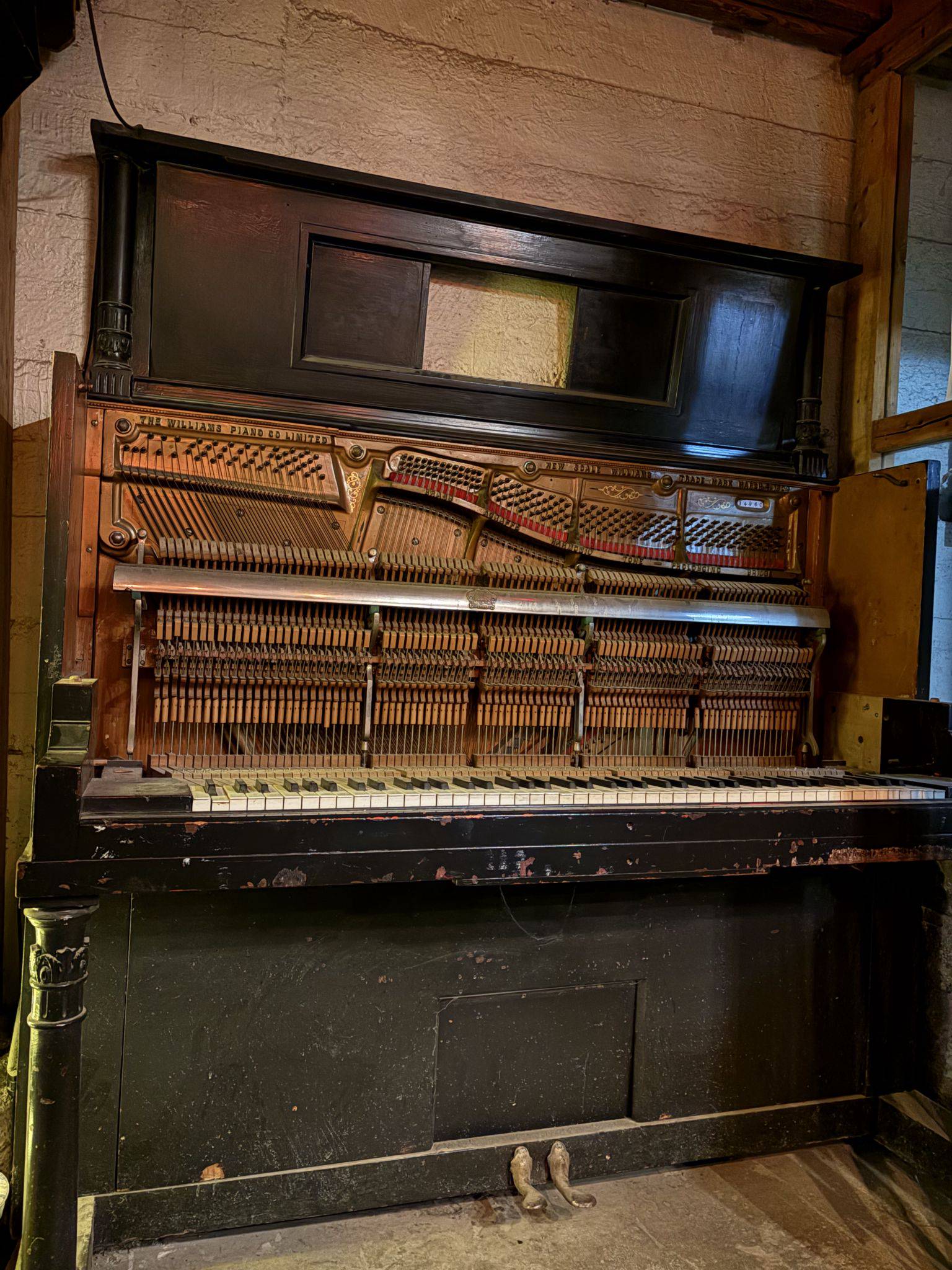 Piano at Impro Montréal